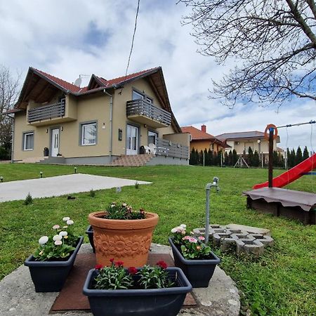 Silence Apartmanhaz Zalakaros Bagian luar foto